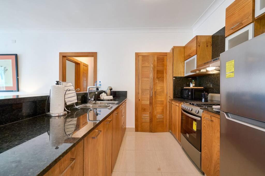 Escape Apartments, Balcony, Pool, Gym & Spa In La Julia Санто Доминго Екстериор снимка