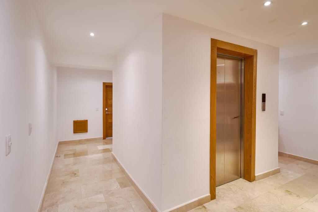 Escape Apartments, Balcony, Pool, Gym & Spa In La Julia Санто Доминго Екстериор снимка