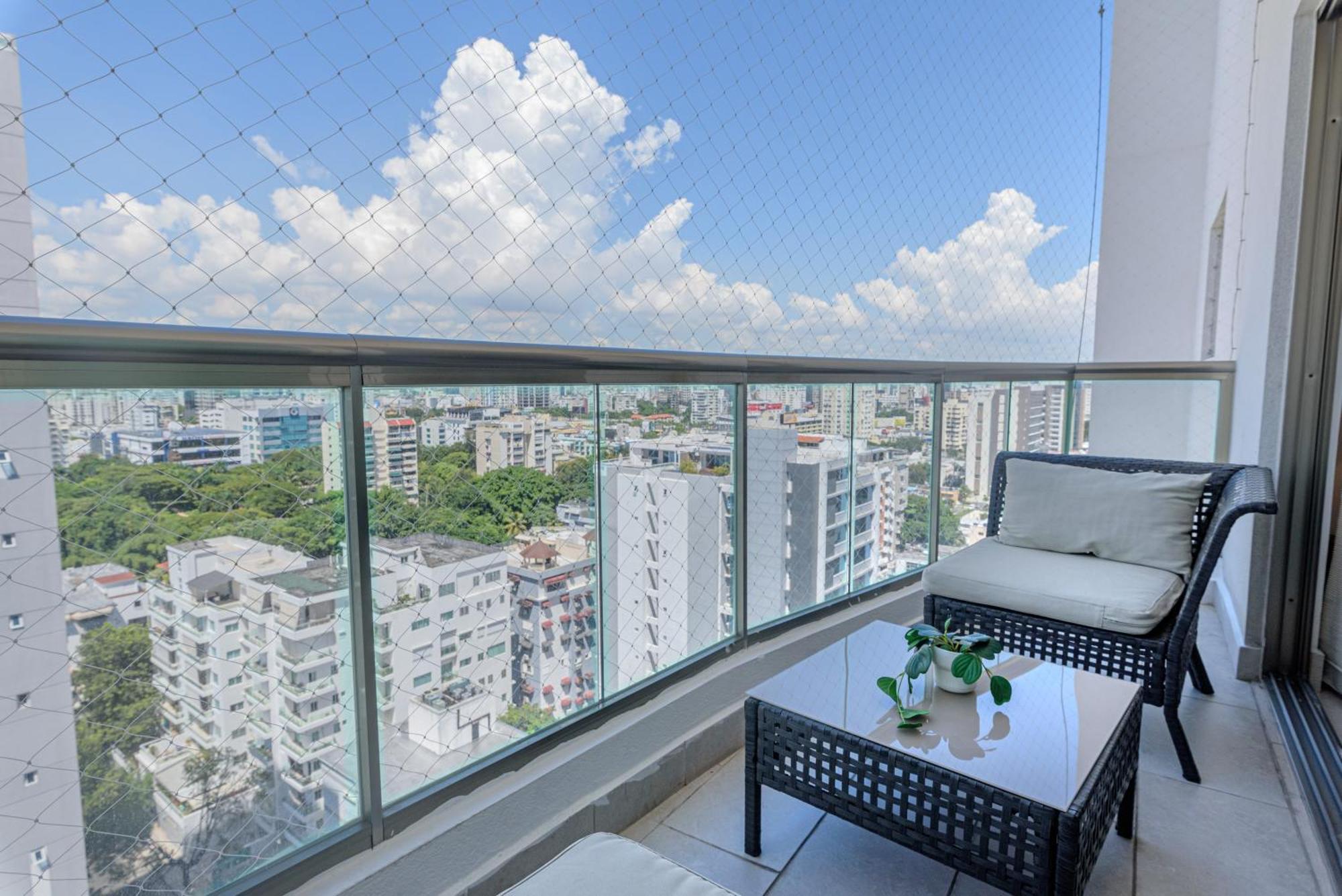 Escape Apartments, Balcony, Pool, Gym & Spa In La Julia Санто Доминго Екстериор снимка