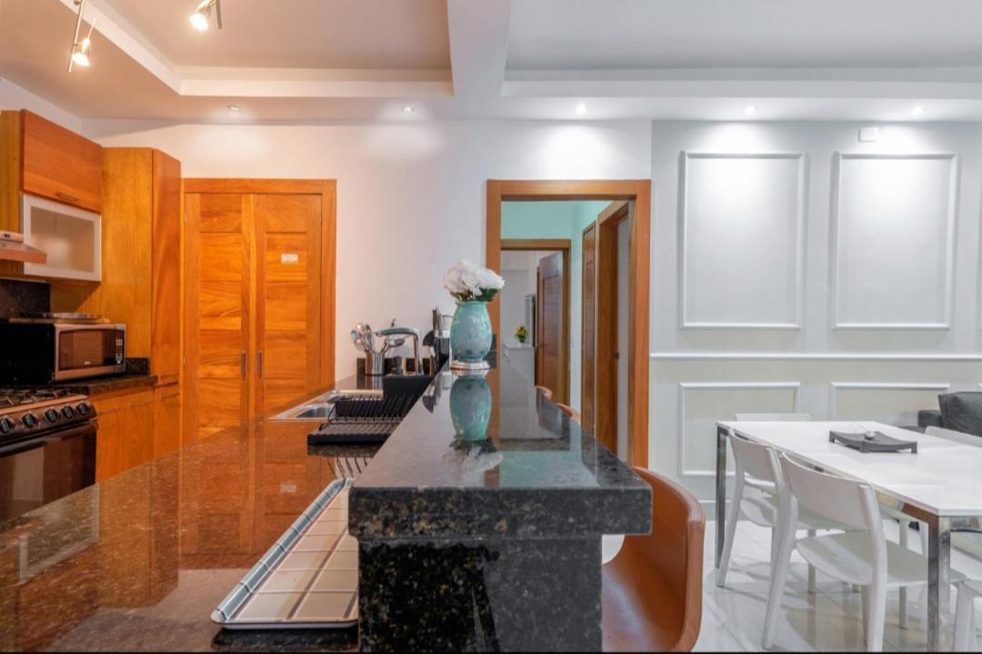Escape Apartments, Balcony, Pool, Gym & Spa In La Julia Санто Доминго Екстериор снимка